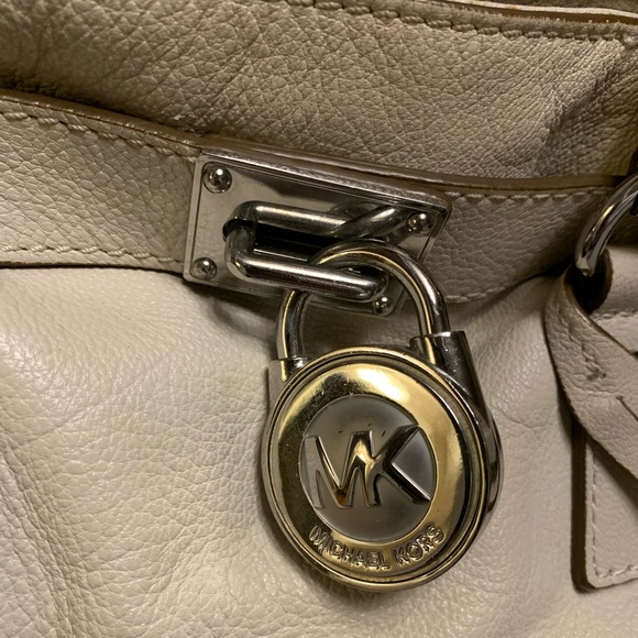 Michael Kors handbag - Picture 2 of 7